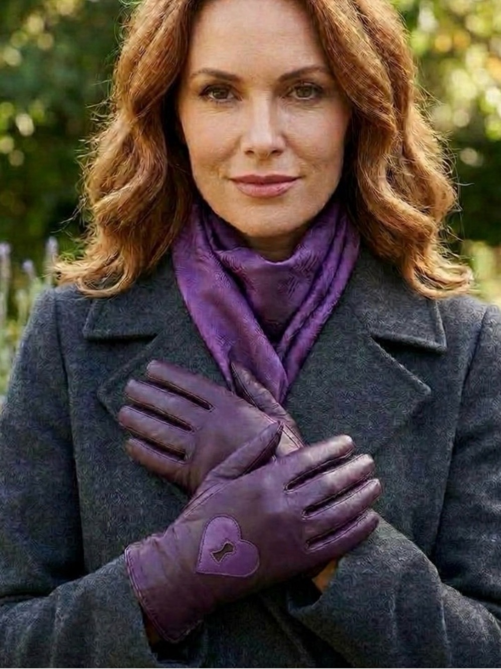 DVF leather gloves with cashmere lining in burgundy and violet